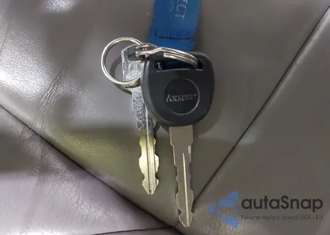 2005 Saturn Relay Awd z USA, uszkodzony, nr VIN 5GZDX23L15D267211